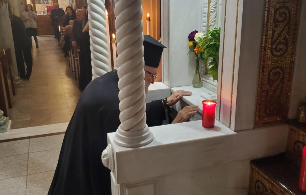 Ο πρώην Μητροπολίτης Τυάνων Παϊσιος στην Αγία Ειρήνη Χρυσοβαλάντου στην Αστόρια