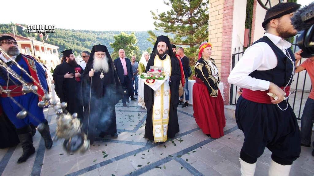 Λαμπρή υποδοχή των λειψάνων των Μαρτύρων Ραφαήλ, Νικολάου, Ειρήνης στη Μητρόπολη Αργολίδος (ΦΩΤΟ)