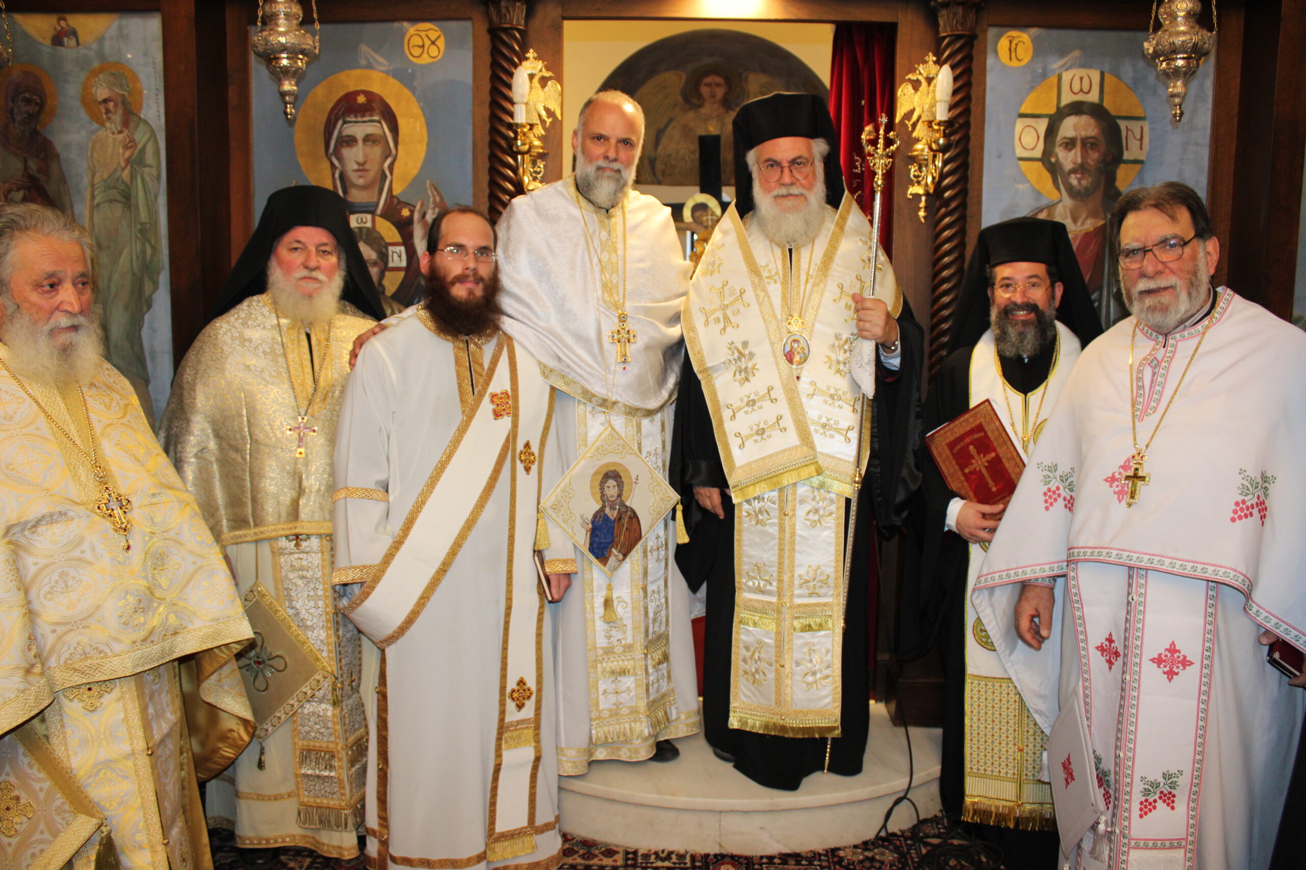 chirothesia-ikonomou-apo-ton-mitropoliti Χειροθεσία Οικονόμου από τον Μητροπολίτη Ιλίου