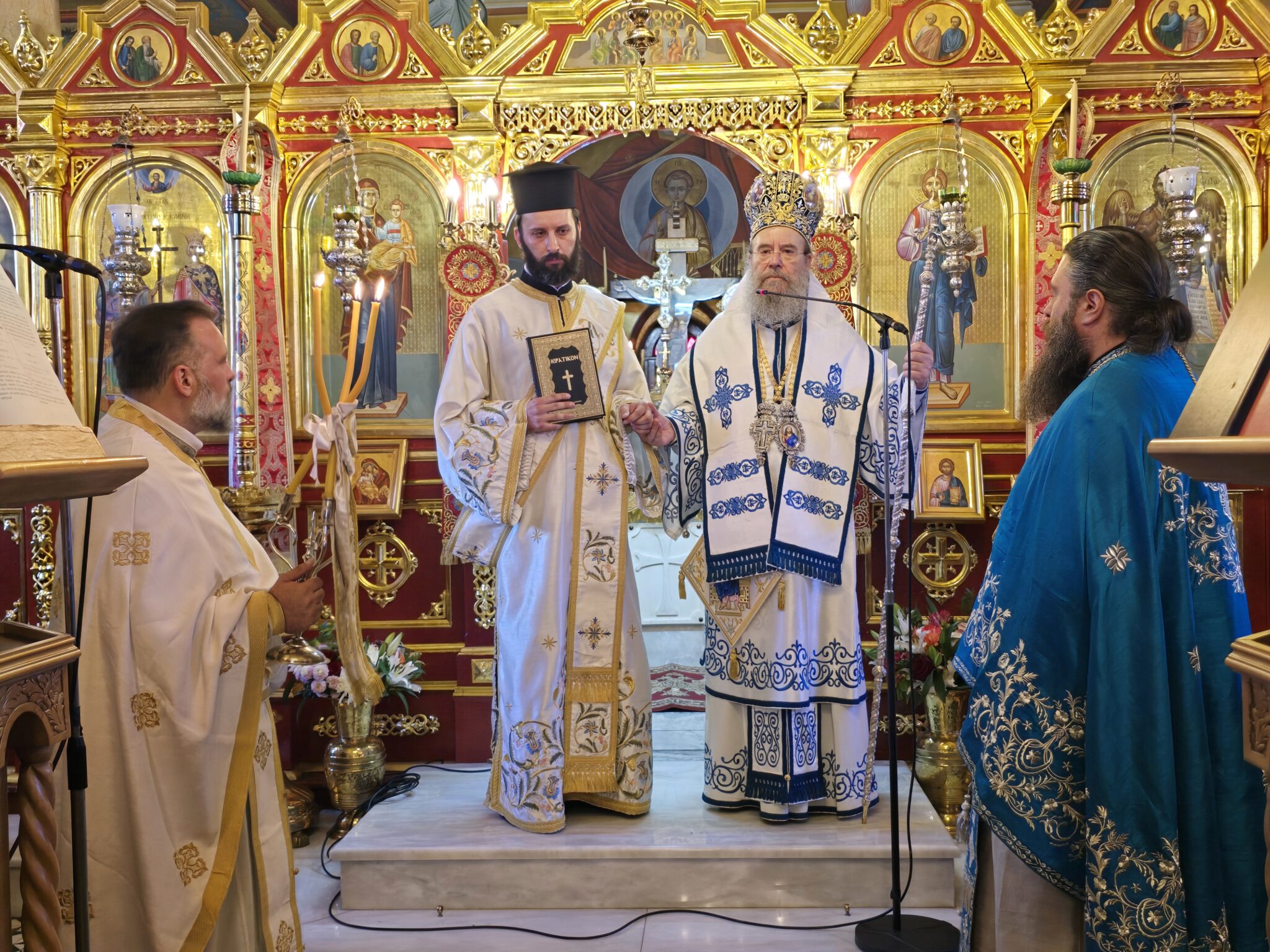 chirotonia-diakonou-apo-ton-mitropoliti Χειροτονία Διακόνου από τον Μητροπολίτη Ιερισσού
