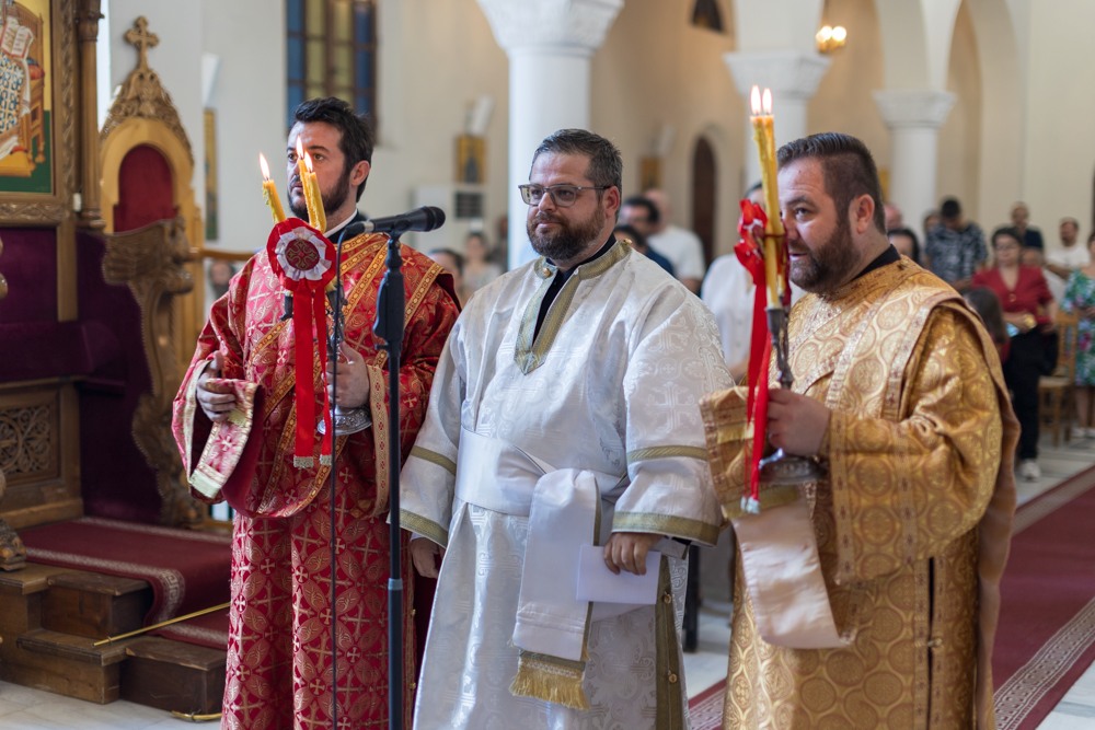 chirotonia-diakonou-stin-ekklisia-tis Χειροτονία διακόνου στην Εκκλησία της Αλβανίας και απονομές οφφικίων