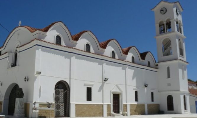 chirotonia-presviterou-tin-kiriaki-stin Χειροτονία Πρεσβυτέρου την Κυριακή στην Κίσαμο