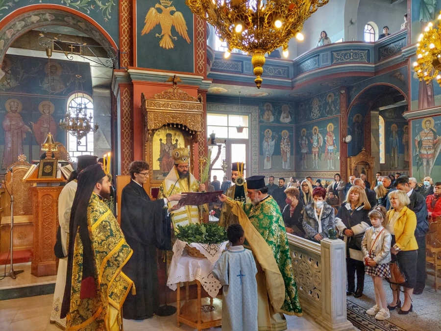 Η Κυριακή των Βαΐων στη Μητρόπολη Μαρωνείας (ΦΩΤΟ)