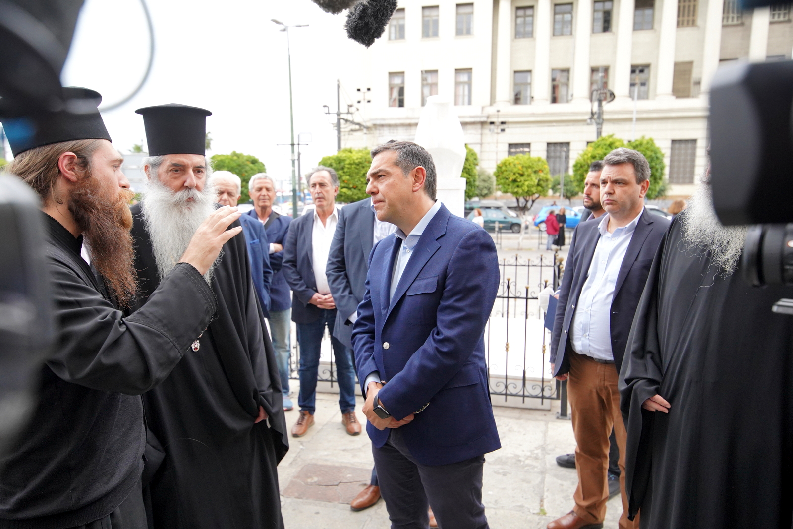 DSC04222 Ο Αρχηγός της Αξιωματικής Αντιπολίτευσης και Πρόεδρος του ΣΥΡΙΖΑ ΠΣ κ.Αλέξης Τσίπρας σε δομές της Ιεράς Μητροπόλεως Πειραιώς.