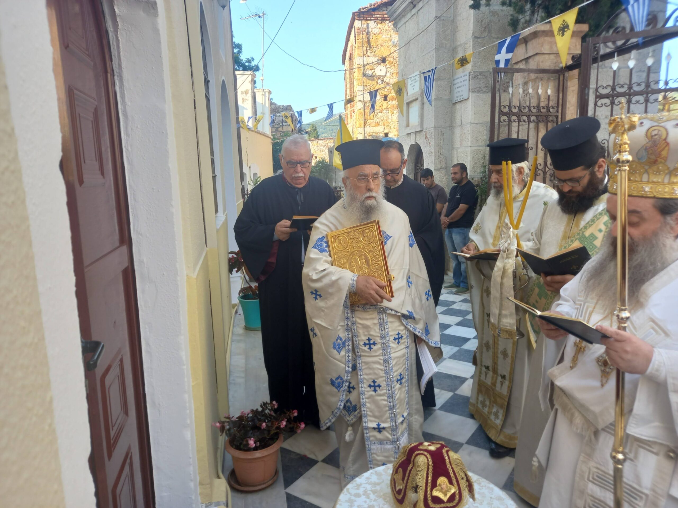 egkenia-paravimatos-i.-n.-Αg Εγκαίνια Παραβήματος Ι. Ν. Αγ. Παρασκευής Ζυφιά Χίου προς τιμή του Ιερομ. Διονυσίου Μητροπολίτη Εφέσου