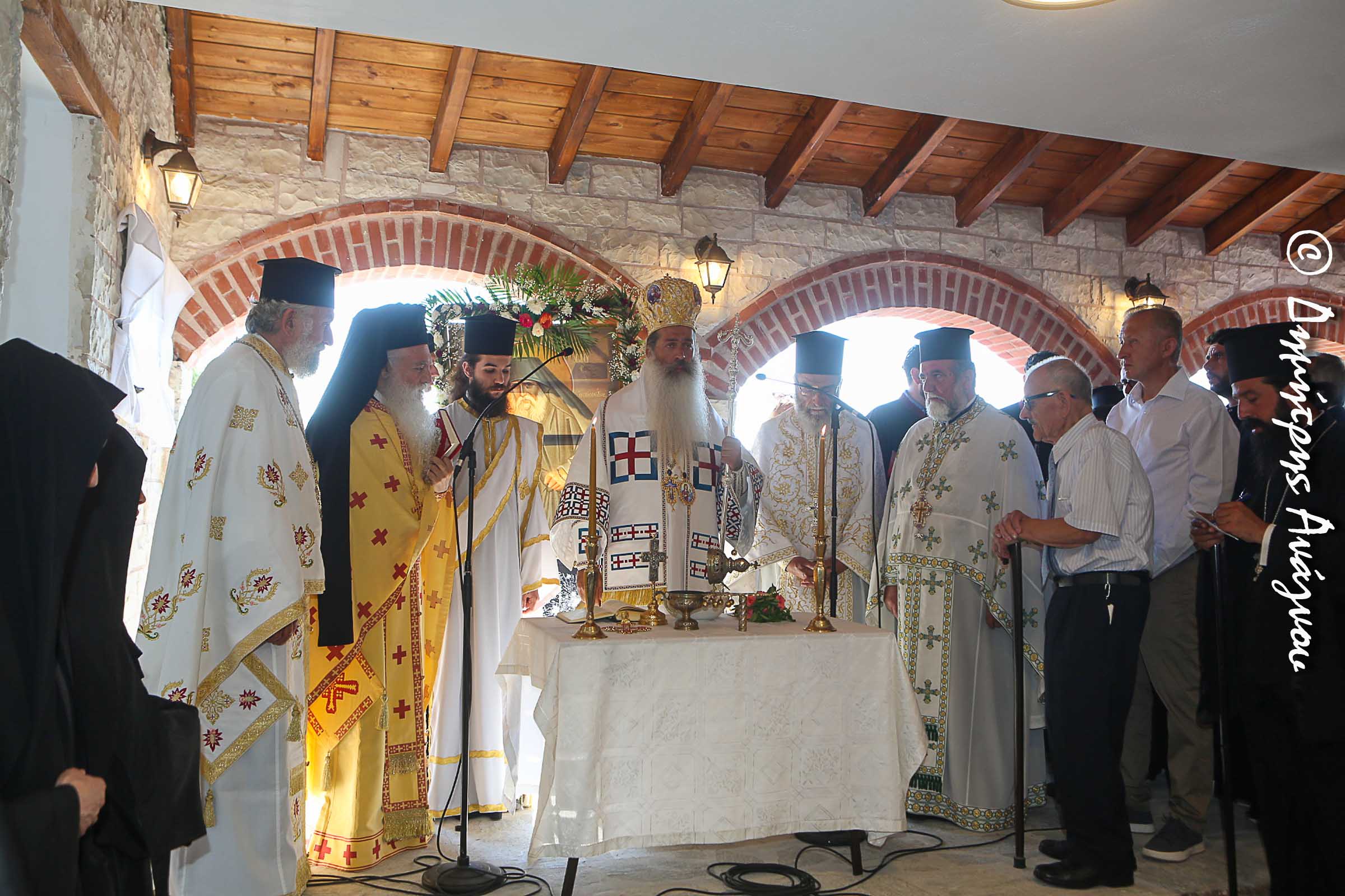 egkeniastike-o-pΑrΑklitos-ston-Άgio