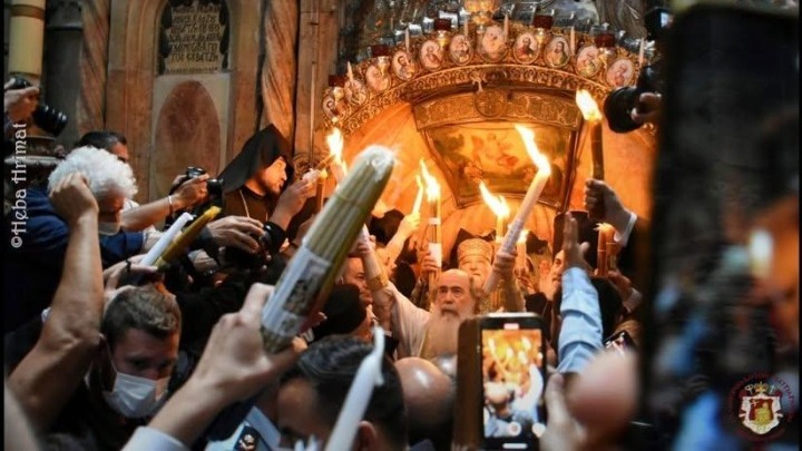 en-anamoni-tou-Αgiou-fotos