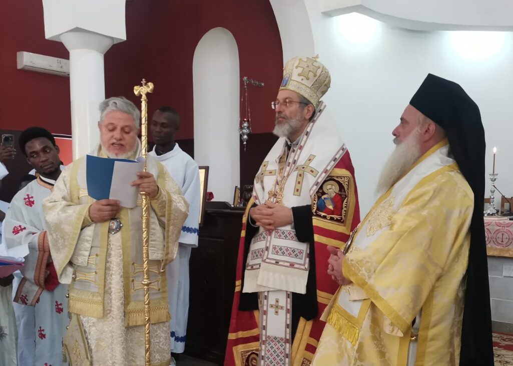 enthronistike-o-neos-mitropolitis-kongko Ενθρονίστηκε ο νέος Μητροπολίτης Κονγκό – Μπραζαβίλ και Γκαμπόν Θεόδωρος