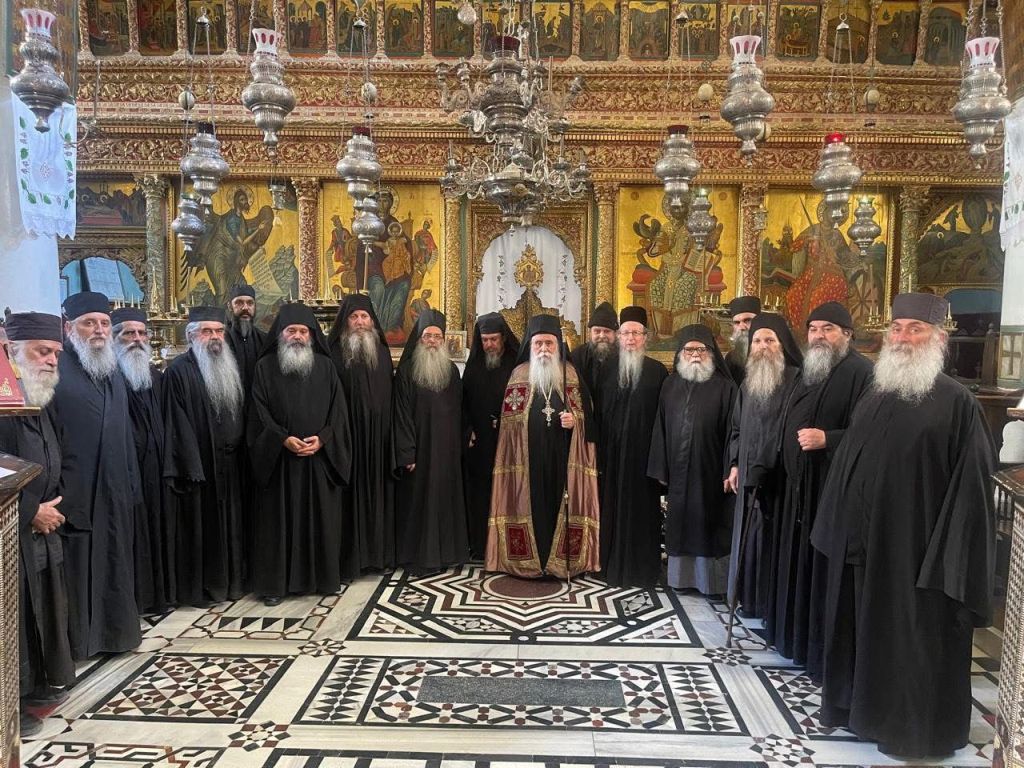 Ἐπί τῇ ἐκλογῇ τοῦ Θεοφιλεστάτου Ἐψηφισμένου Ἀρχιεπισκόπου Σινᾶ, Φαράν καί Ραϊθώ καί Καθηγουμένου τῆς Ἱερᾶς Βασιλικῆς Μονῆς Ἁγίας Αἰκατερίνης Θεοβαδίστου Ὄρους Σινᾶ, κ.κ. ΣΥΜΕΩΝ