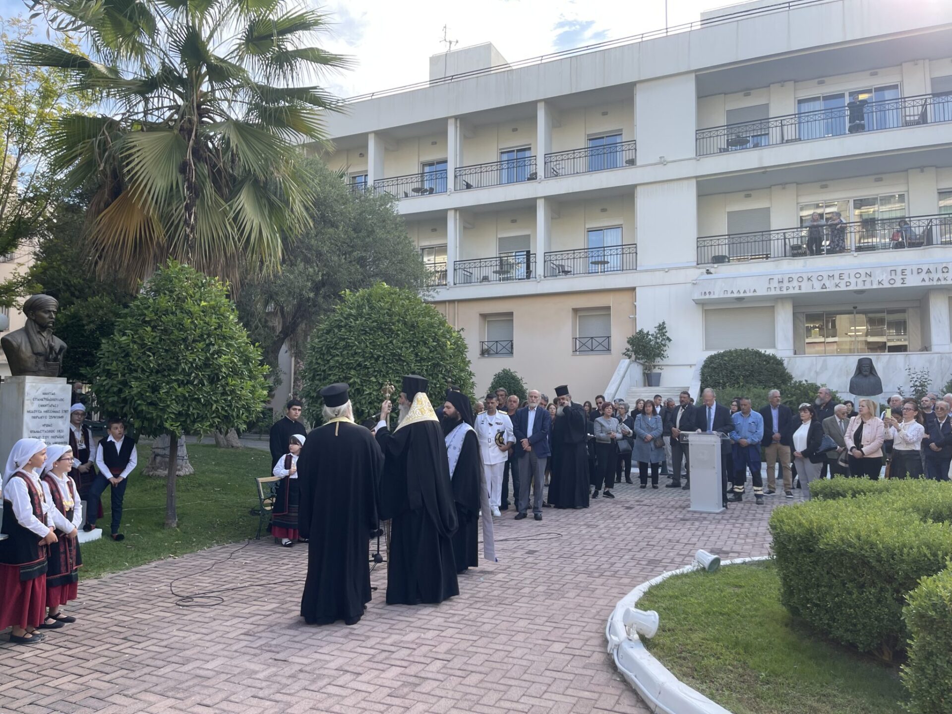 epimnimosini-deisi-gia-ton-stratigo Επιμνημόσυνη δέηση για τον Στρατηγό Νικηταρά από τον Σεβ. Μητριπολίτη Πειραιώς κ. Σεραφείμ.