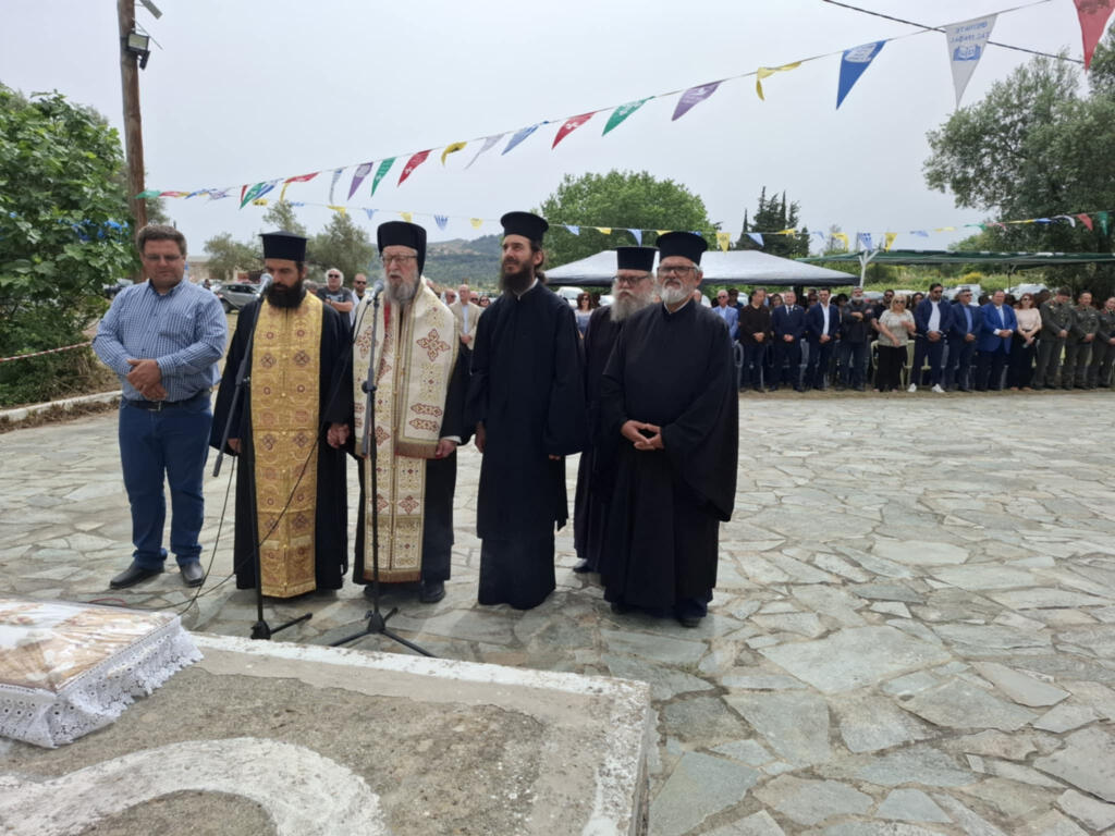 epimnimosinos-deisi-apo-ton-mitropoliti Επιμνημόσυνος Δέηση από τον Μητροπολίτη Καρυστίας στο Κακολύρι – Κύμης