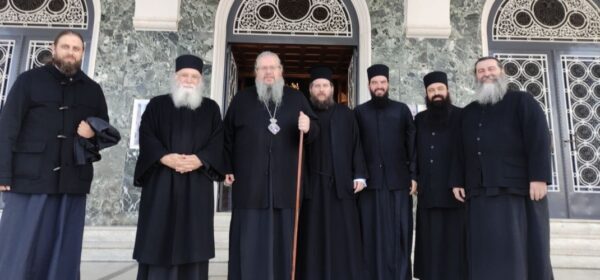 Ο π. Νεκτάριος Μουλατσιώτης στον Ποιμενάρχη μας