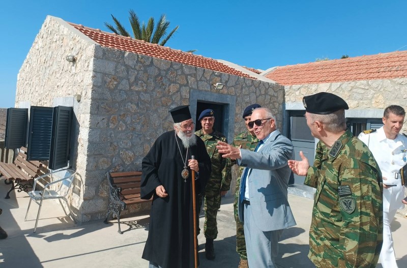 episkepsi-tou-ifipourgou-naftilias-ston Επίσκεψη του υφυπουργού Ναυτιλίας στον Μητροπολίτη Λέρου