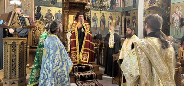 Ο Εσπερινός των Εισοδίων της Θεοτόκου στη Λάρισα