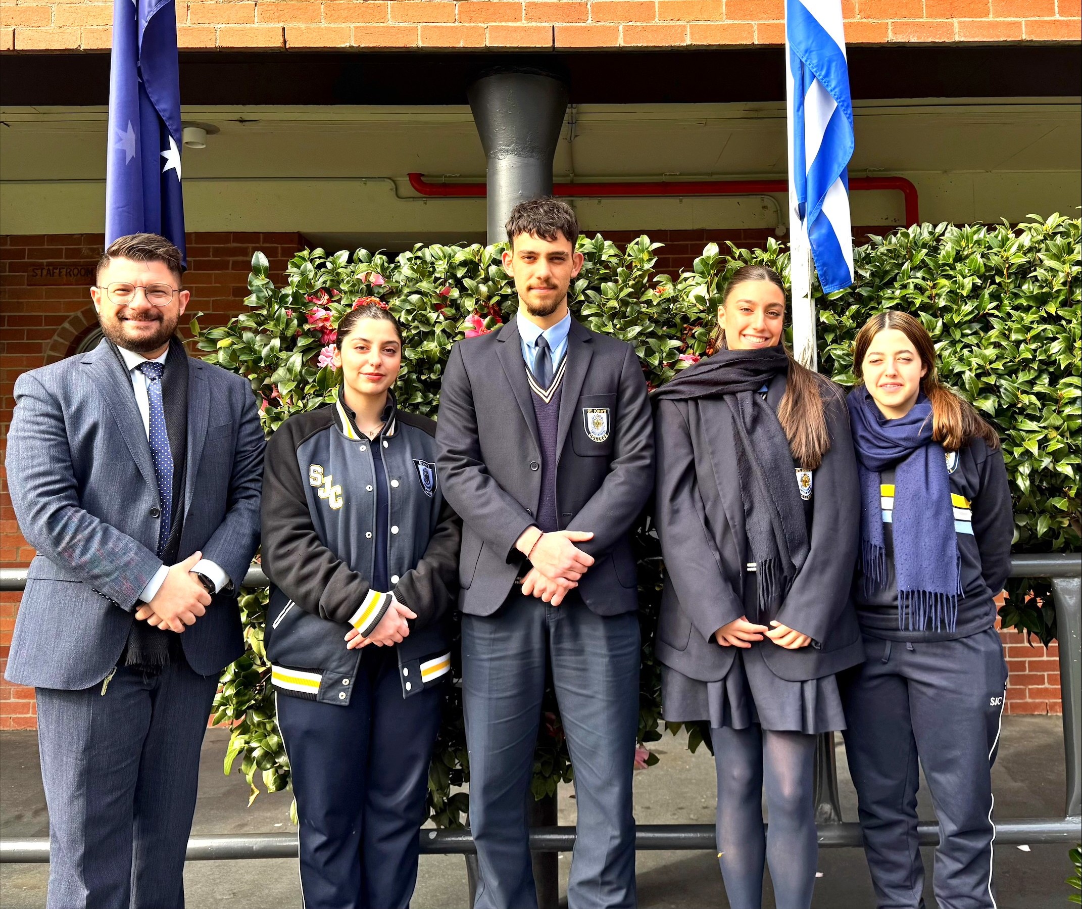 Εξαιρετική επιτυχία για το Κολλέγιο του Αγίου Ιωάννου Preston στην Πιστοποίηση της Ελληνικής Γλώσσας