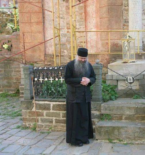 geron-efrem-omorfos-sta-matia Γέρων Εφραίμ: «Όμορφος» στα μάτια του Θεού