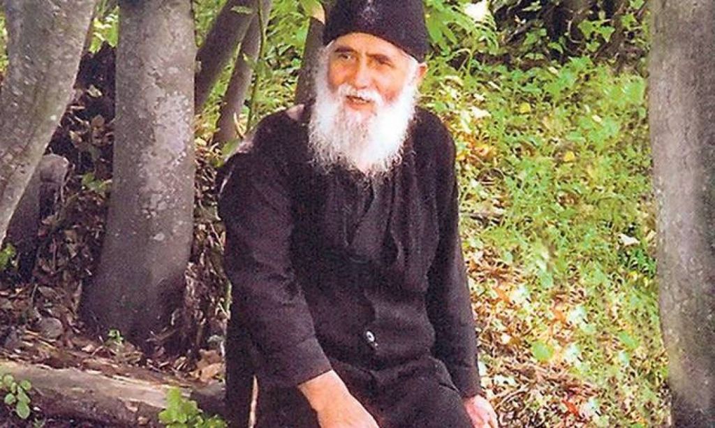 Γέροντα δεν έχω μεγάλη πίστη και νιώθω αδύναμη τι να κάνω;