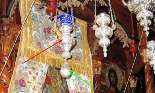 giati-enas-soultanos-dorise-kantili Γιατί ένας Σουλτάνος δώρισε καντήλι στην αγιορείτικη Σκήτη της Αγίας Άννας