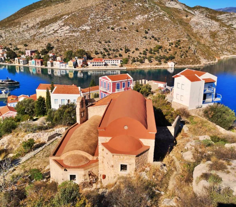 giortazi-to-kastelorizo-simera-– Γιορτάζει το Καστελόριζο σήμερα – O ναός που έχτισε η Αγία Ελένη στο ακριτικό μας νησί