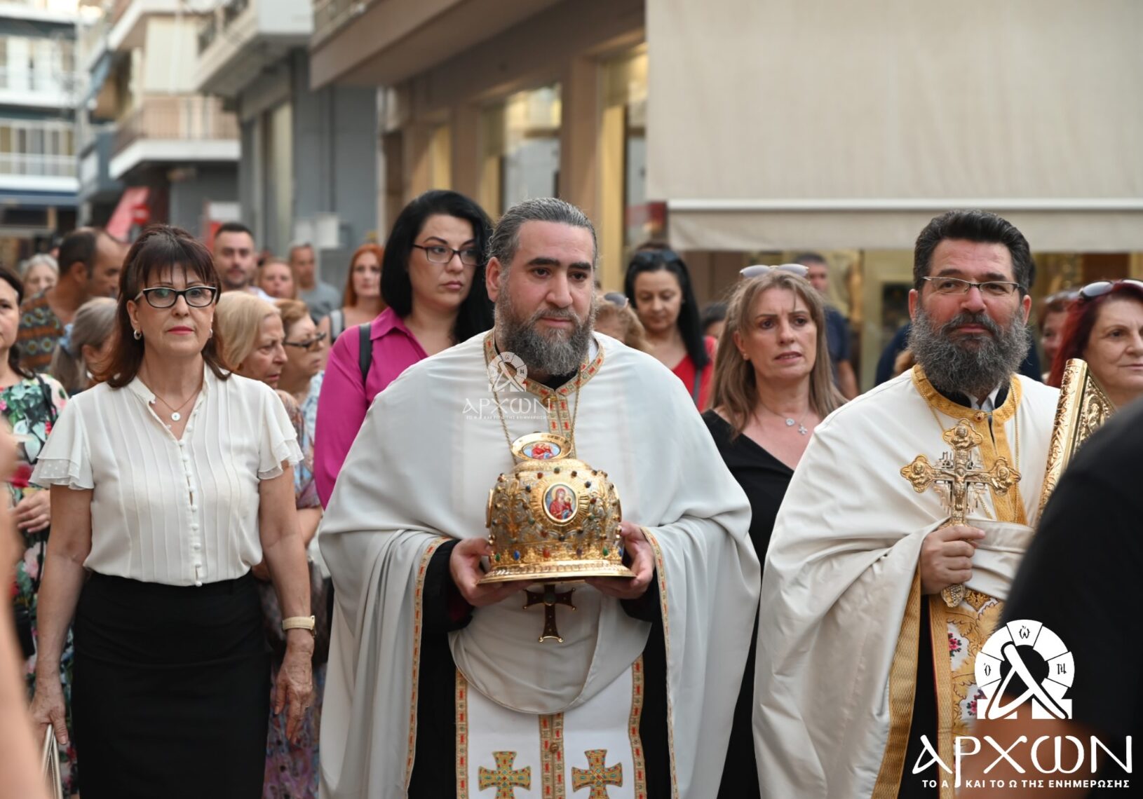 H-litanefsi-tou-i.-lipsanou H Λιτάνευση του Ι. Λειψάνου της Αγίας Άννας στο Περιστέρι