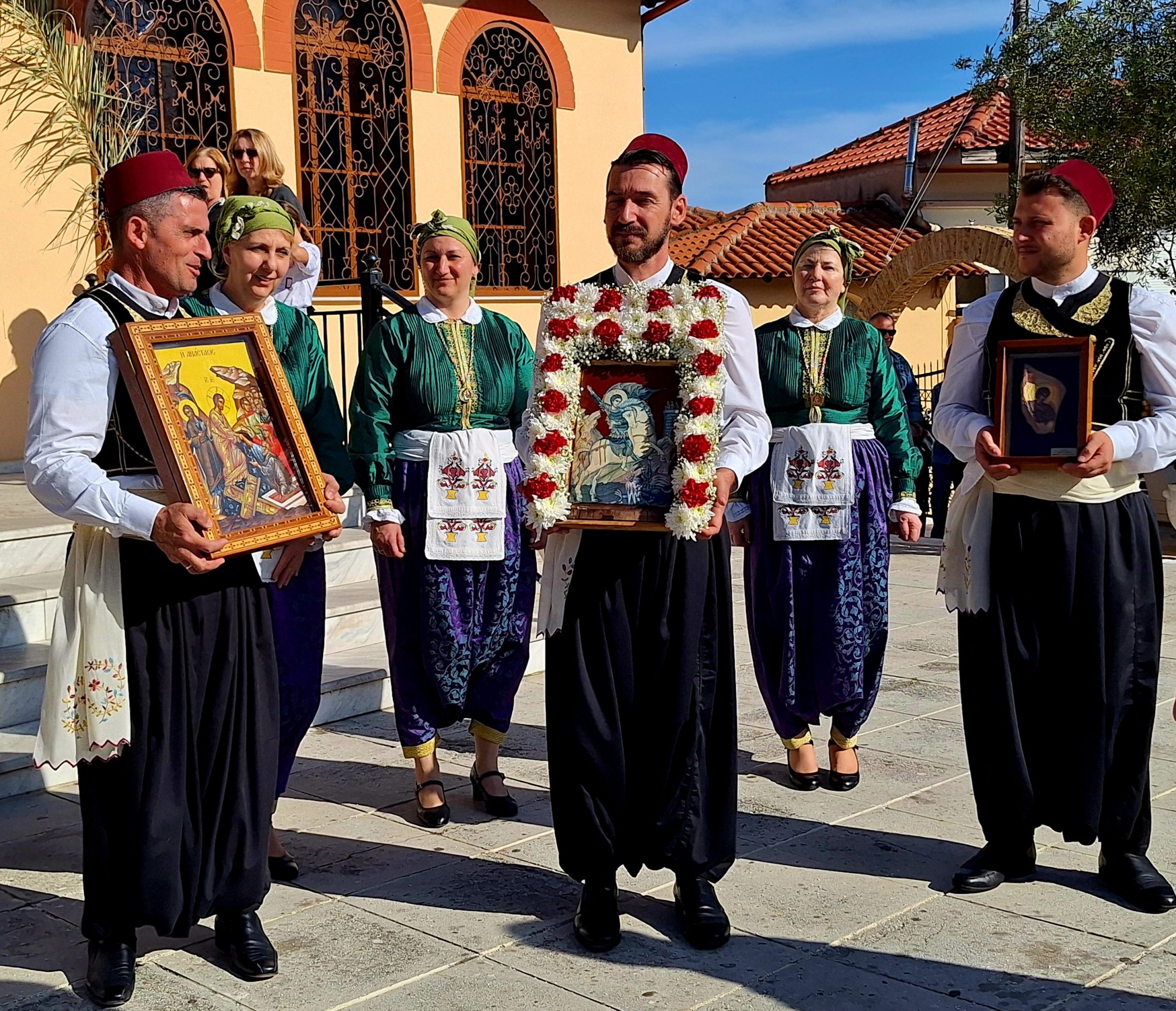 i-Αfisiani-timoun-ti-mnimi