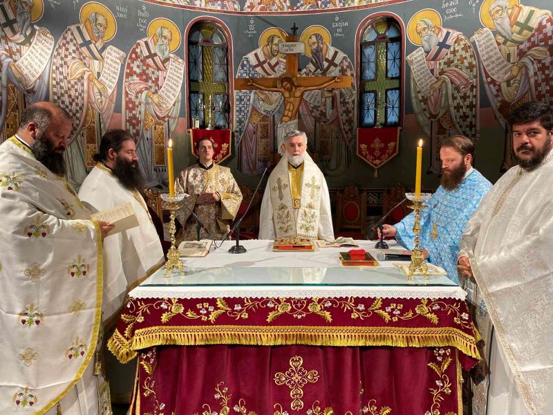 i-Αrcheoprepis-thia-litourgia-tou Η Αρχαιοπρεπής Θεία Λειτουργία του Αγίου Ιακώβου στη Χαλκίδα