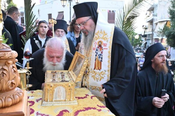 i-Αttiki-gi-ipodechthike-gia Η Αττική γη υποδέχθηκε για πρώτη φορά το ιερό λείψανο του Αγίου Ιωσήφ του Ησυχαστή