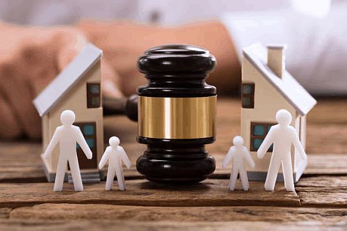 Ἡ “Χριστιανική Δημοκρατία” διά τήν πρώτην κατοικίαν