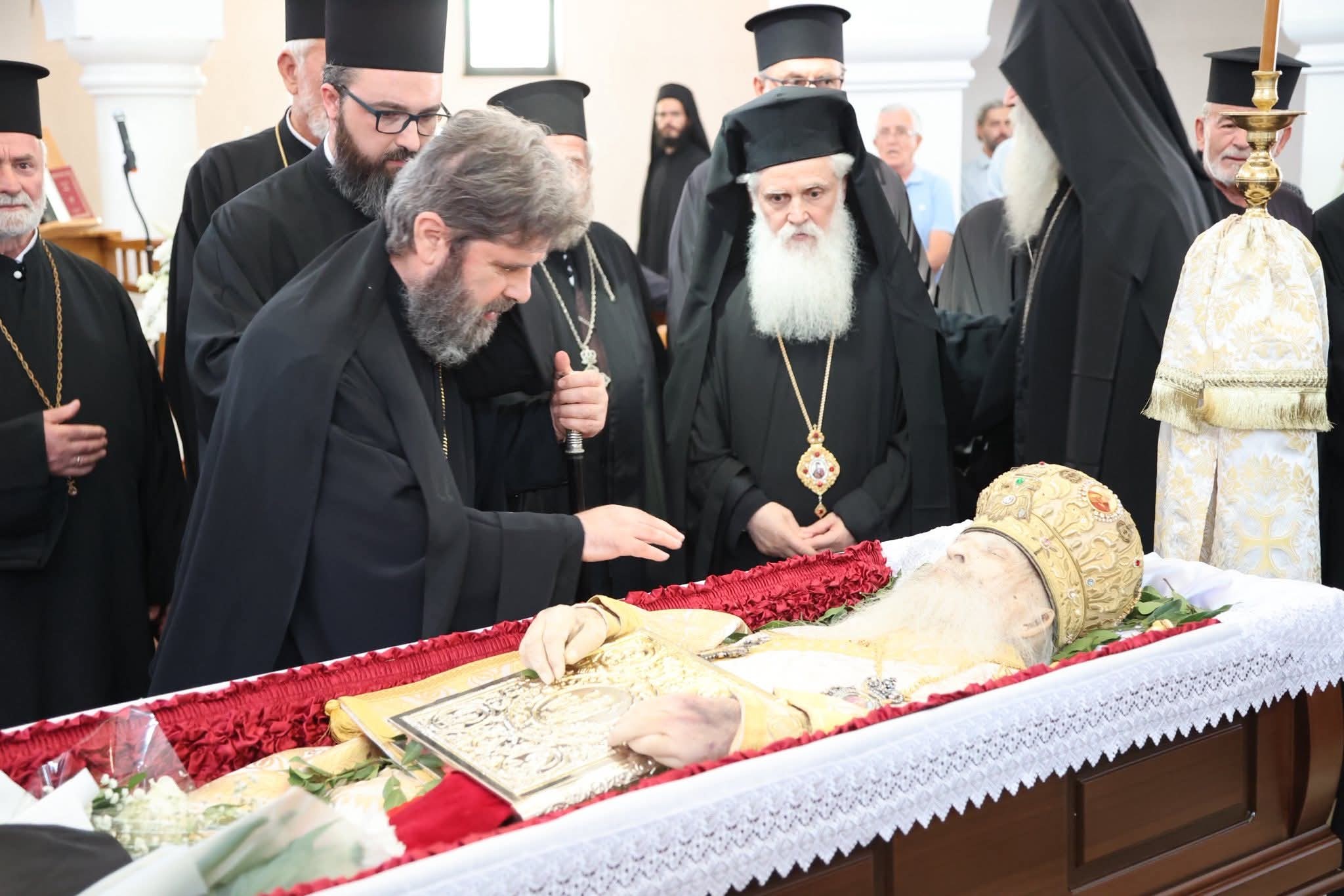 i-exodios-Αkolouthia-tou-makaristou Η Εξόδιος Ακολουθία του μακαριστού πατρός Γεωργίου Βακάλογλου
