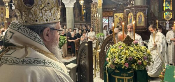 i-ipsosi-tou-timiou-stavrou-1 Η Ύψωση του Τιμίου Σταυρού στην Λάρισα.