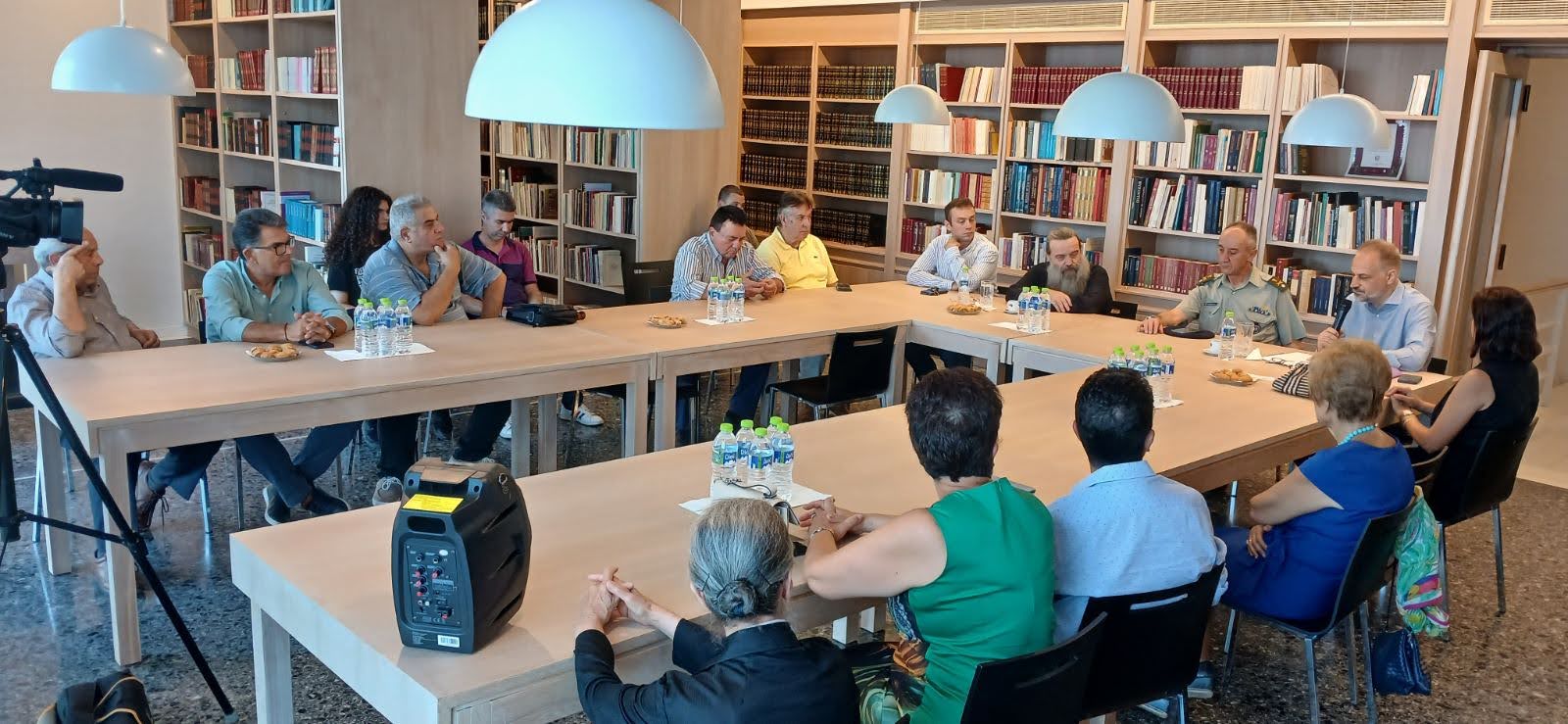 i.m.chiou-me-epitichia-i-ekdilosi Ι.Μ.Χίου: Με επιτυχία η εκδήλωση Ιστορίας για τον Κ. Στεφανοπουλο