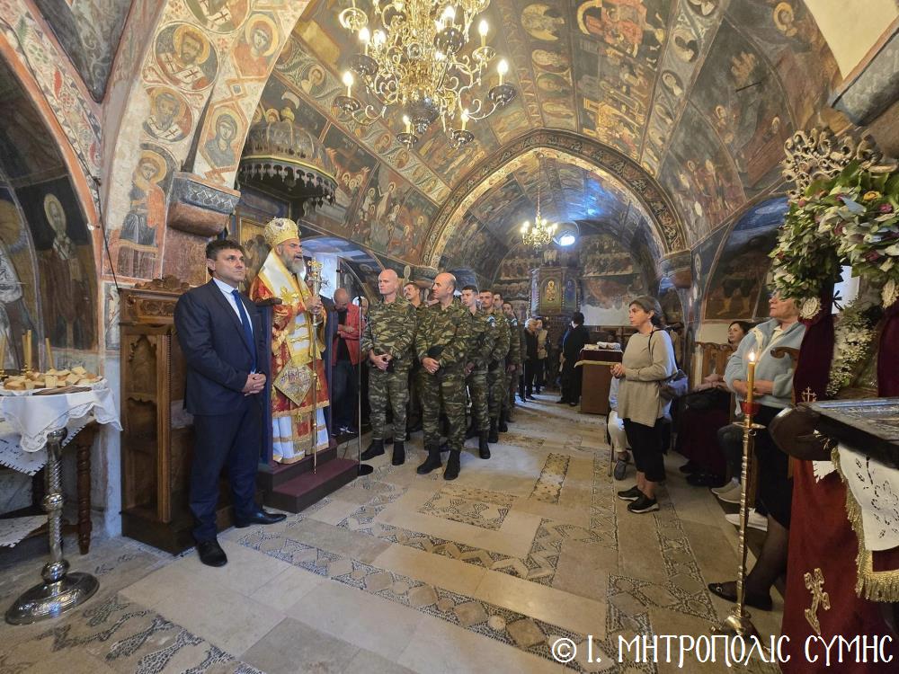 i-metheorti-thia-litourgia-tou Η Μεθέορτη Θεία Λείτουργία του Μητροπολίτη Χρυσοστόμου στην Μονή του Ταξιάρχου Μιχαήλ του Ρουκουνιώτου Σύμης