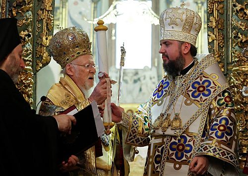 i-oukrani-diokoun-tin-rosiki Οι Ουκρανοί διώκουν την Ρωσική Ορθόδοξη Εκκλησία… με την ευλογίες του Οικουμενικού Πατριάρχη Κων/πόλεως Βαρθολομαίου