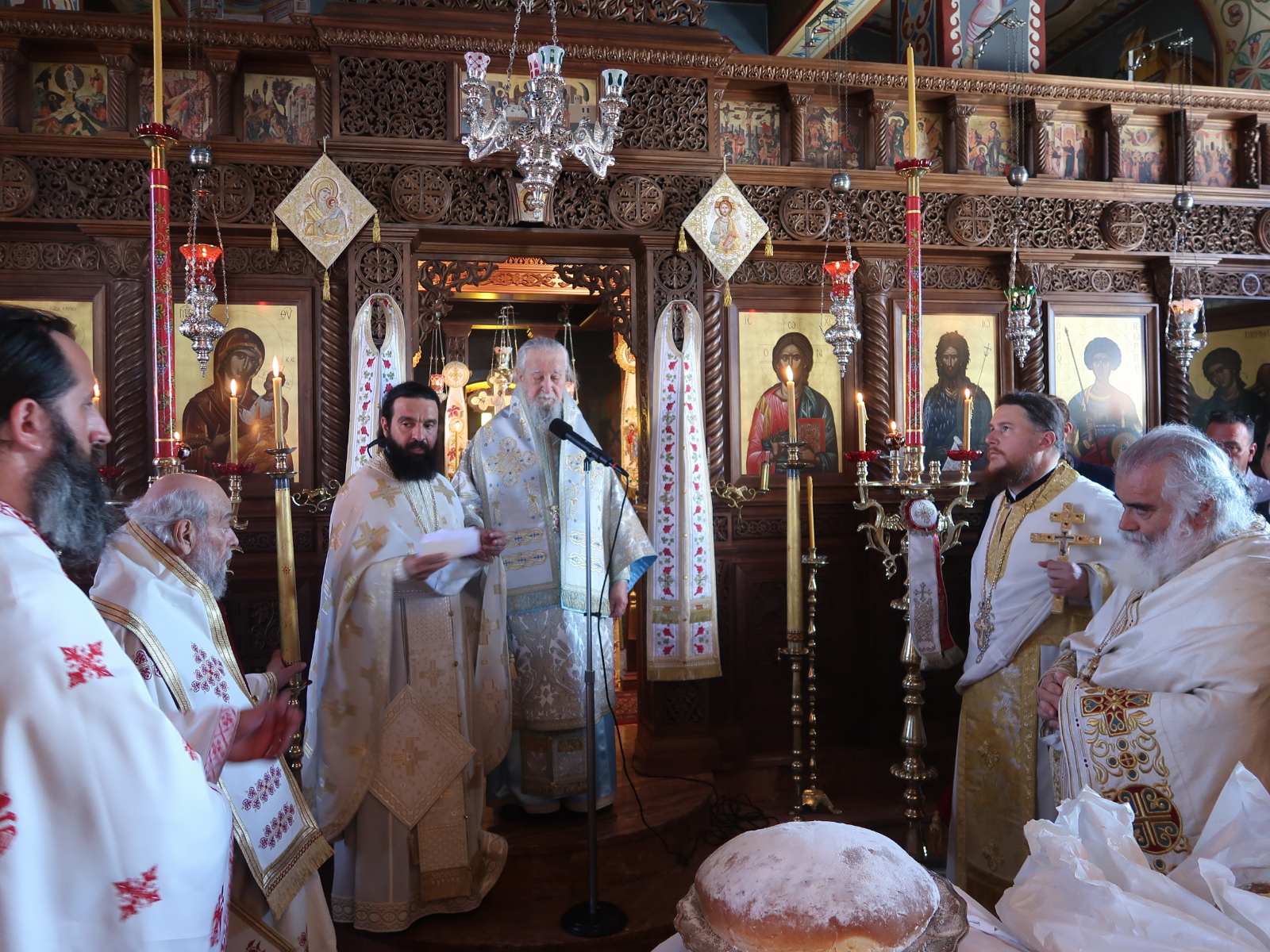 i-panigiri-tou-ierou-naou Η πανήγυρη του Ιερού Ναού Αγίων Κωνσταντίνου και Ελένης στα Νέα Στύρα Καρύστου