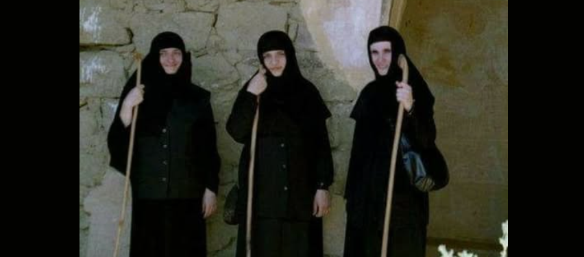 i-tris-files… Οι τρεις φίλες…