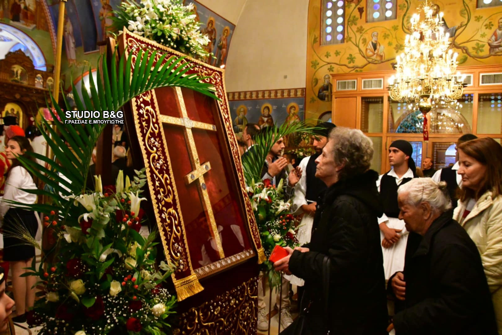 iera-Αgripnia-enopion-tou-stavrou