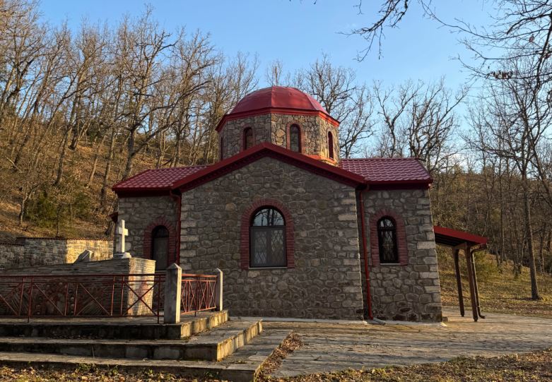 iera-Αgripnia-ston-topo-martiriou