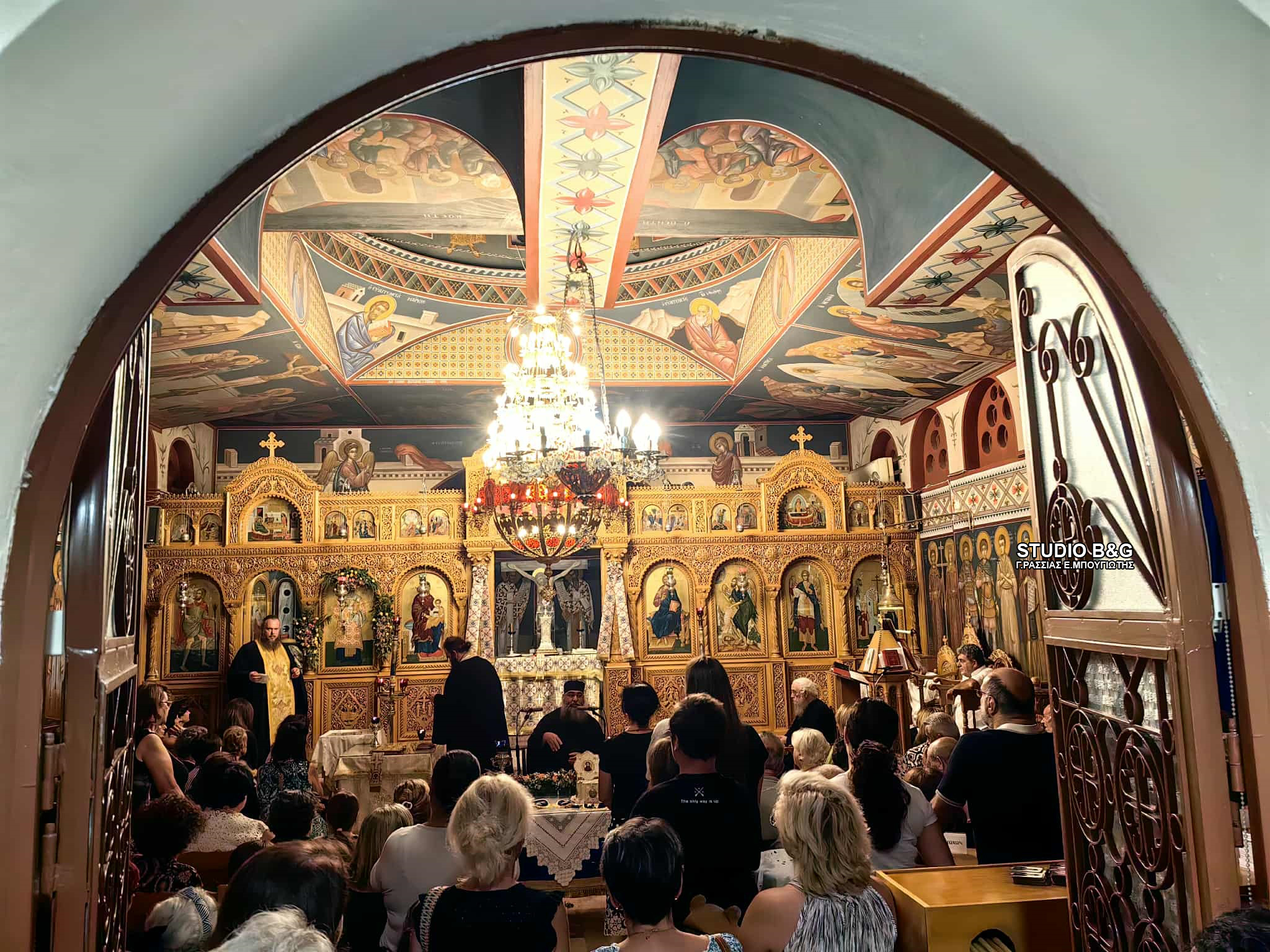 iera-paraklisi-Αrchieratikos-esperinos-ke Ιερά Παράκληση, Αρχιερατικός Εσπερινός και Ευχέλαιο στον Άγιο Νεκτάριο Ναυπλίου