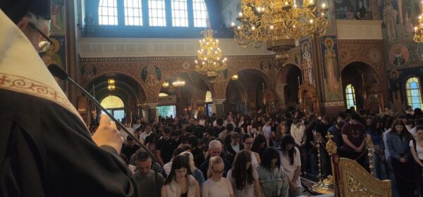 iera-paraklisi-gia-tous-ipopsifious Ιερά Παράκληση για τους υποψηφίους μαθητές στον Άγιο Αχίλλιο.