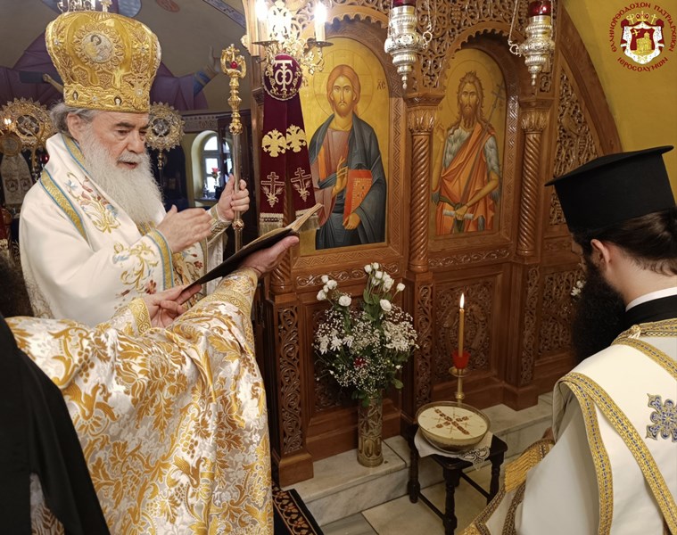 ierosolimon-theofilos-i-Αpostoli-ine Ιεροσολύμων Θεόφιλος: Οι Απόστολοι είναι πνευματικοί θεμέλιοι λίθοι