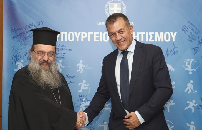 ipegrafi-mnimonio-sinergasias-metaxi-ipethΑ Υπεγράφη Μνημόνιο Συνεργασίας μεταξύ ΥΠΑΙΘΑ και Εκκλησίας της Ελλάδος