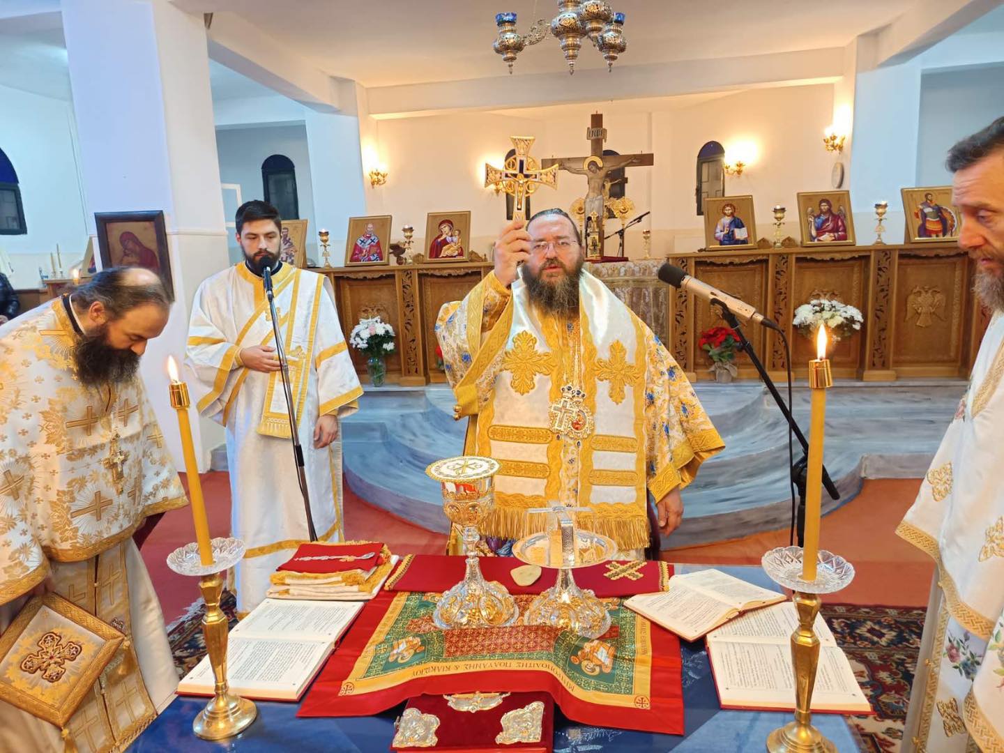 ipodigmatiki-esperini-thia-litourgia-apo Υποδειγματική εσπερινή Θεία Λειτουργία από τον Μητροπολίτη Κιλκισίου