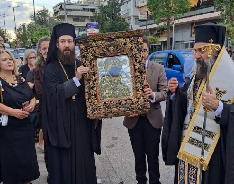 ipodochi-ieras-ikonos-panagias-chozoviotissis Υποδοχή Ιεράς Εικόνος Παναγίας «Χοζοβιωτίσσης» εξ Αμοργού στον Ι. Ναό Αγίου Παντελεήμονος Πεύκης