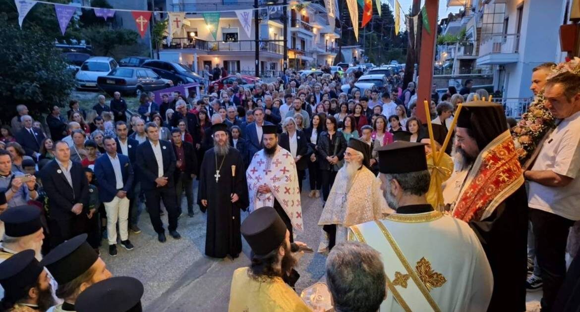 kastorias-kallinikos-i-anektimiti-prosfora Καστορίας Καλλίνικος: Η ανεκτίμητη προσφορά του Μ. Κωνσταντίνου στην ανθρωπότητα είναι η απάντηση στους «σύγχρονους» συκοφάντες του