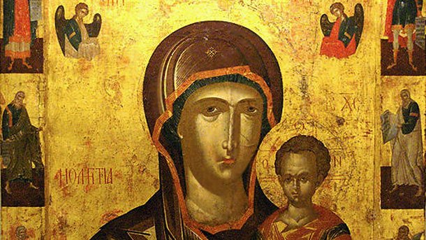 Κάθε βράδυ, μπροστά στην εικόνα της Κυρίας Θεοτόκου (Βίντεο)