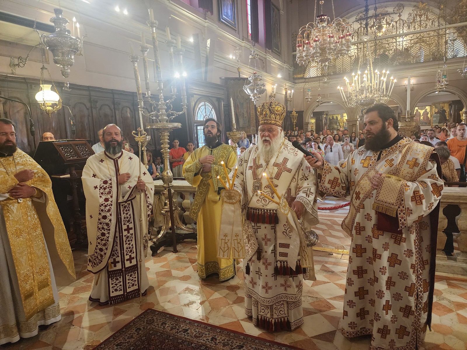 kerkiras-na-min-apempolisoume-ta Κερκύρας: “Να μην απεμπολήσουμε «τα ζώπυρα της πίστεως και της πατρίδας μας τα ιδεώδη»”