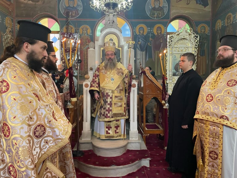 Λαμπρός εορτασμός των Τριών Ιεραρχών στη Μητρόπολη Χίου