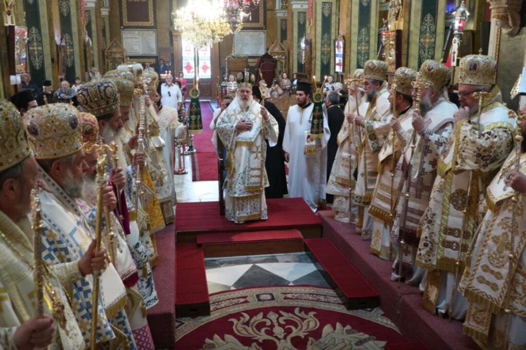 lampros-o-eortasmos-ton-onomastirion Λαμπρός ο εορτασμός των ονομαστηρίων του Σεβ. Μητροπολίτου Σύρου Δωροθέου Β ´