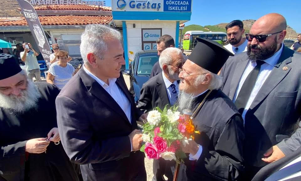 m.-charakopoulos-me-ikoumeniko-patriarchi Μ. Χαρακόπουλος με Οικουμενικό Πατριάρχη στην Ίμβρο: Αχτίδα αναγέννησης στη ρωμαίικη Ίμβρο