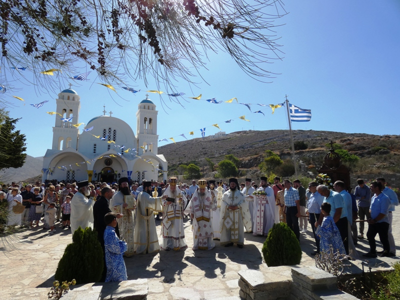 me-lamprotita-i-paros-panigirise Με λαμπρότητα η Πάρος πανηγύρισε τον Όσιο Αρσένιο